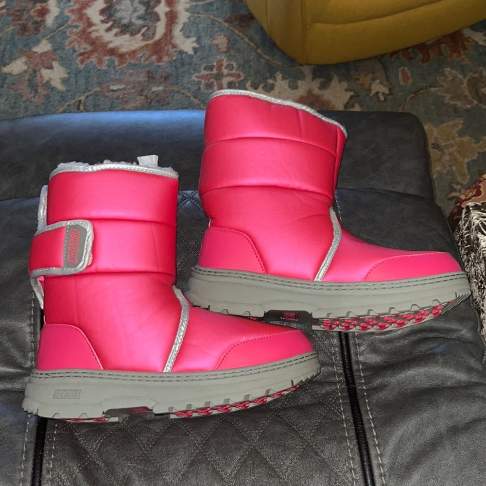 Khombu Traveler Sport WeatherPro Pink Quilted Snow Boot Size 7